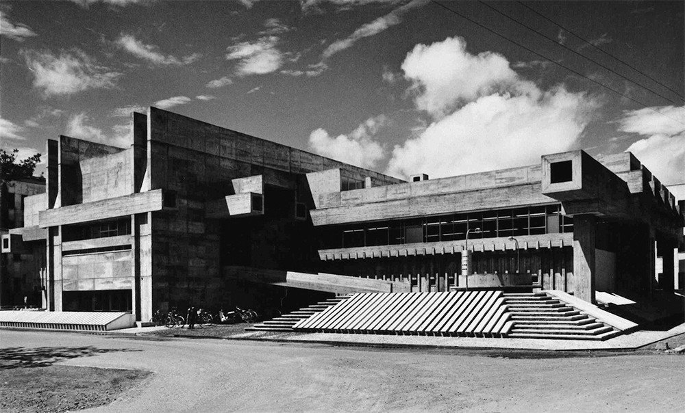 Isozaki 1