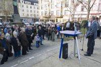 blauer tisch